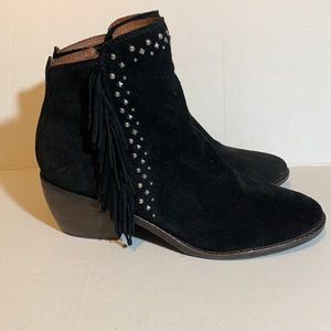 Lucky Brand Kaarina Suede Fringe Booties Size 9